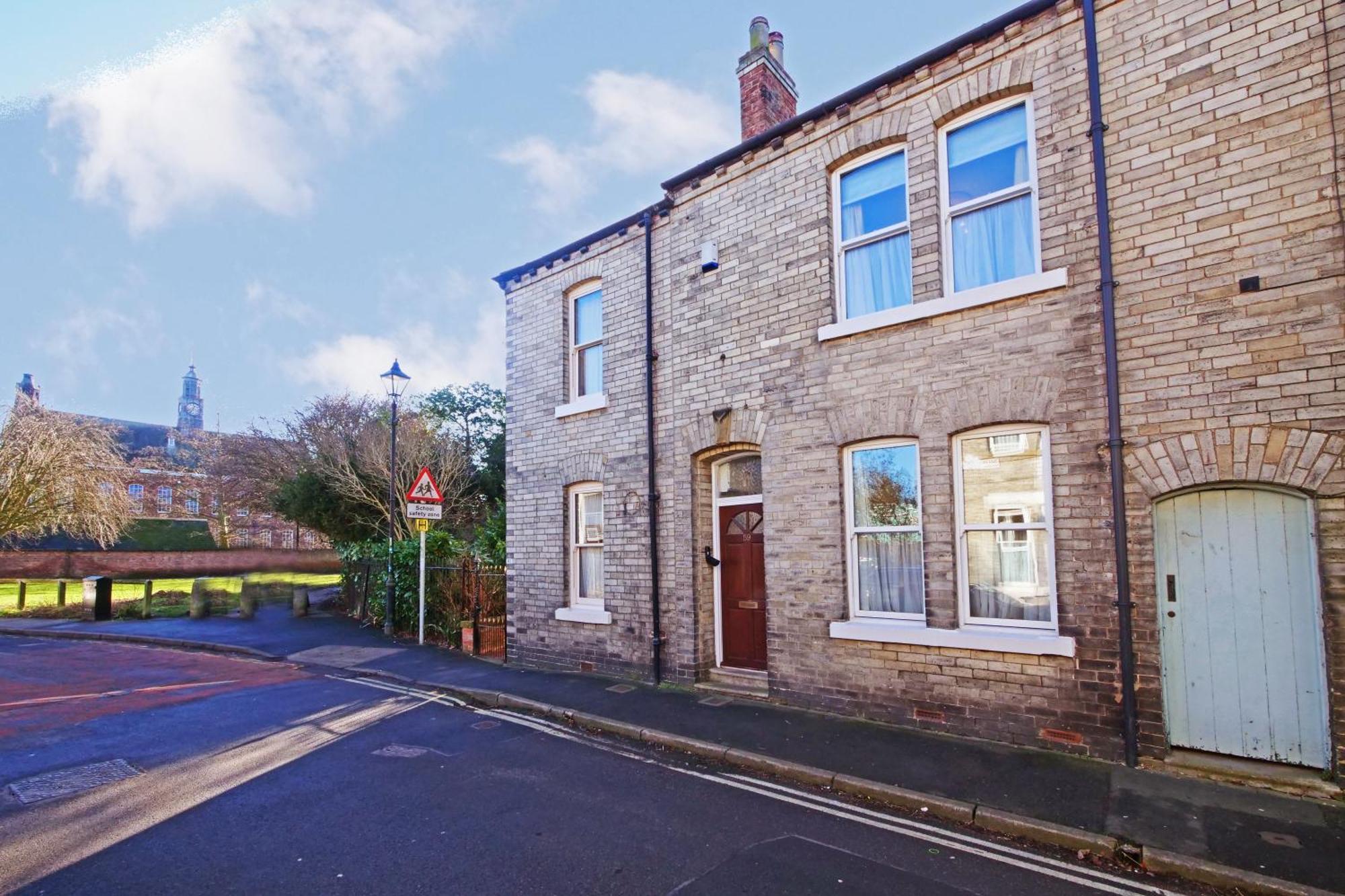 59 Moss - Close To The Centre * York